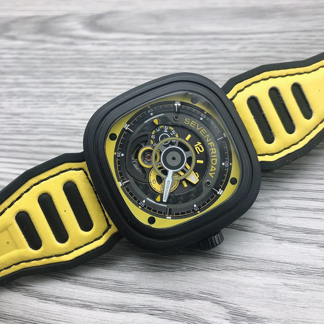 【Authentic Tmall】💰1640! Seven Friday-Seven Friday men's watch P6B/03. P6B/06 shipped! The design is inspired by racing cars. It is very handsome. The strap is specially made. It is different from the ones made by external manufacturers. Most of them on the market do not have the thickness of genuine products and the colors are not right. Supports Apple, Android, NFC, and super luminous display.